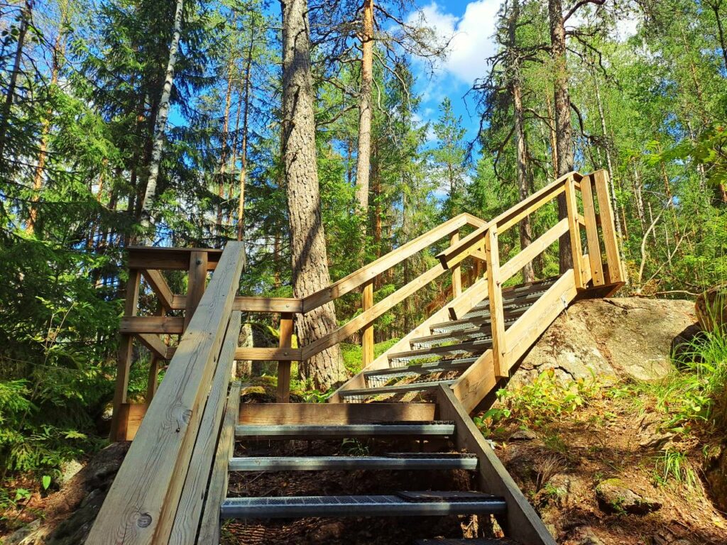 Treppe im Nationalpark Sipoonkorpi